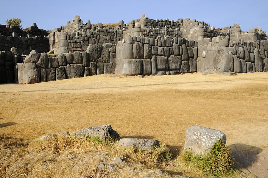 Sacsayhuamán - Fortification Wall