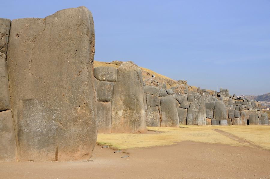 Sacsayhuamán - Fortification Wall