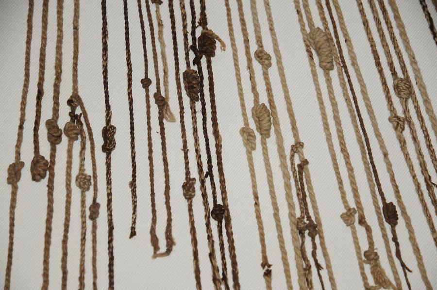 'Talking Knots' (Quipu)