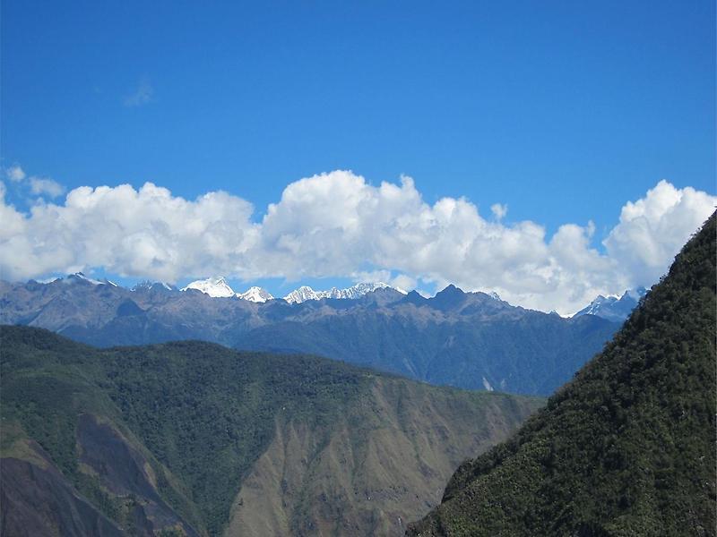 Andes viewed from Intipunku
