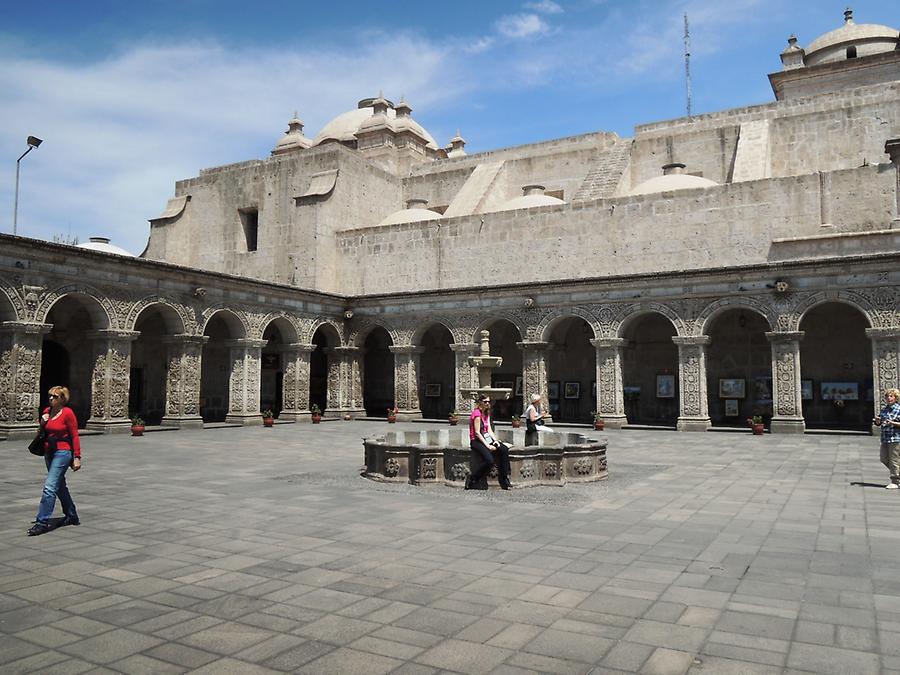 Claustro Jesuita in Arequipa