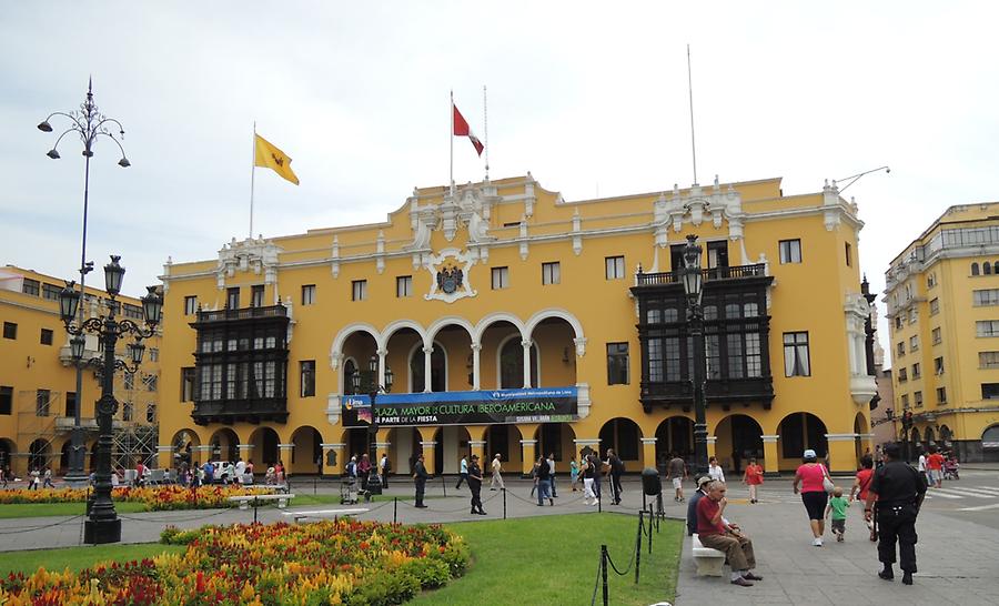 Plaza Mayor, townhall in Lima