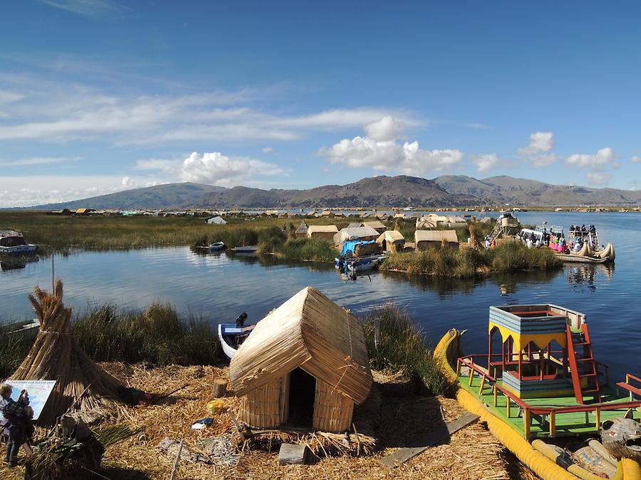 Uro-Settlement at Lake Titicaca