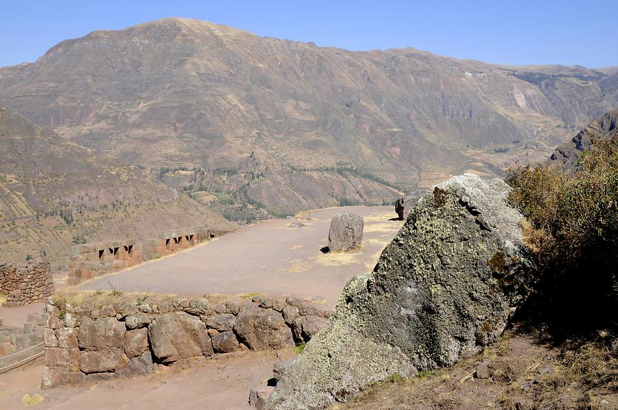 Písac - Sun Temple; 'Intihuatana' Písac - Sun Temple; 'Intihuatana'