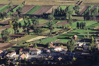 Urubamba Valley near Tipón