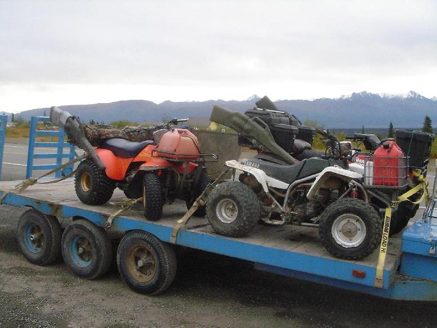 Hunting in Alaska, Photo: H. Maurer, 2005