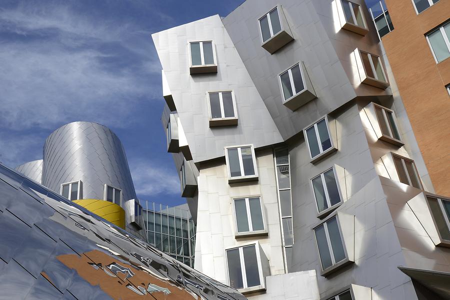 Cambridge - Massachusetts Institute of Technology; Ray and Maria Stata Center