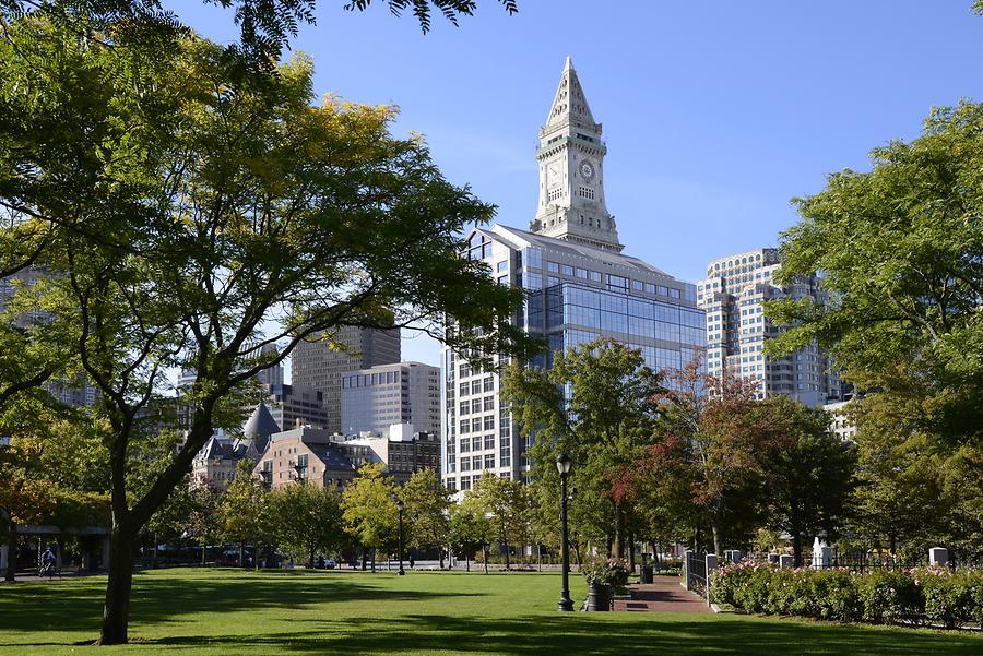 Waterfront - Christopher Columbus Park