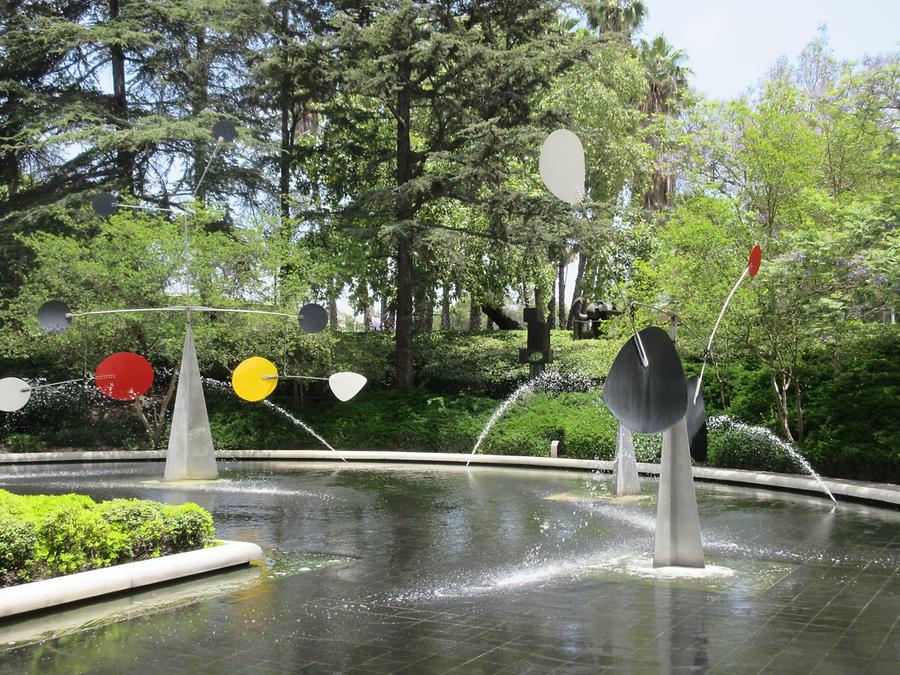 LACMA - Sculpture Garden - 'Three Quintains' by Alexander Calder 1964