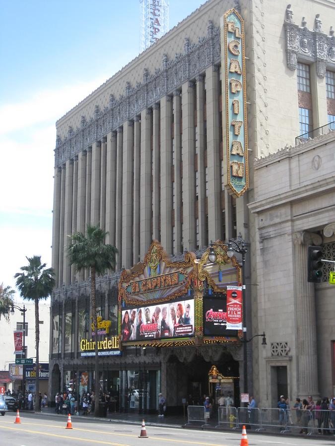 Hollywood El Capitan Theatre