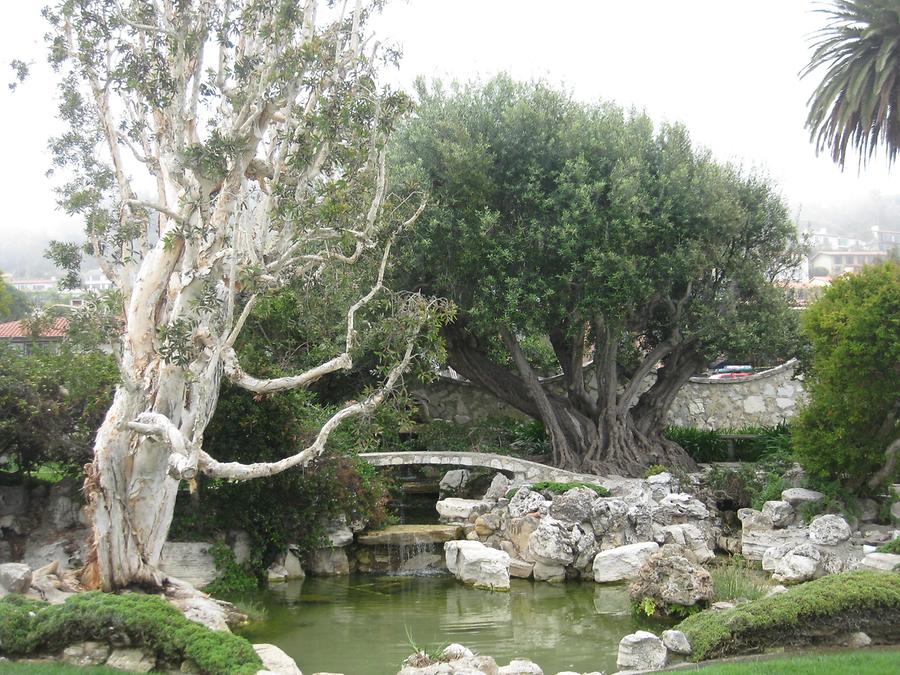 Palos Verdes Estates The Neighborhood Church Garden