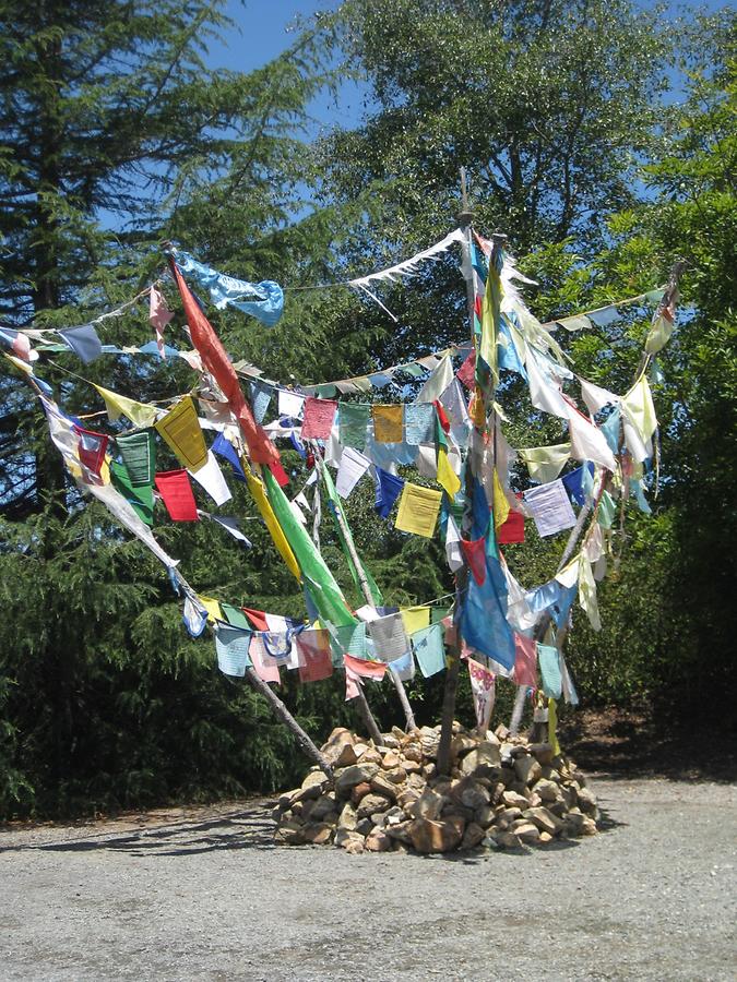 Sonoma Valley Glen Ellen Quarryhill Botanical Garden Prayer Flags