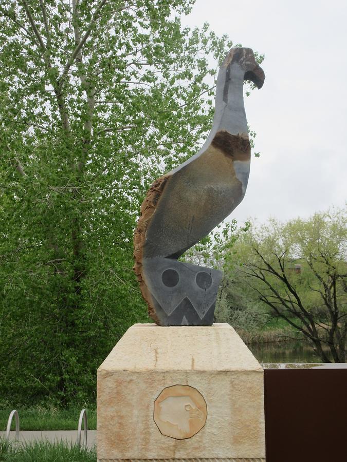 Loveland - Chapungu Sculpture Park - 'Chapungu' by Bernard Matemera 1984