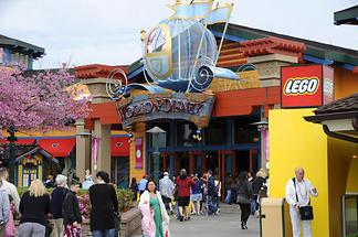 Disney Village (1)