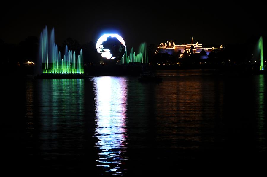 Epcot - llumiNations: Reflections of Earth