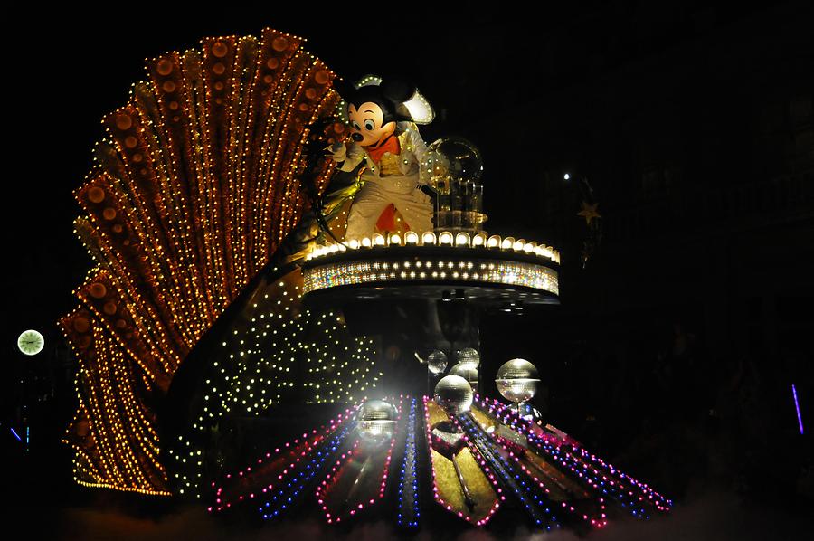 Main Street Electrical Parade