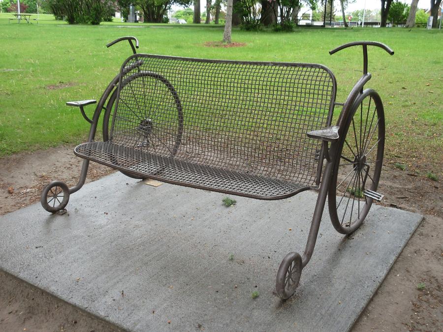 Idaho Falls - Art Bench