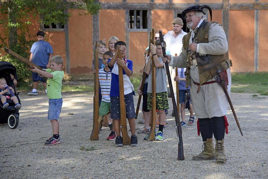 Jamestown Settlement - 'Citizens'