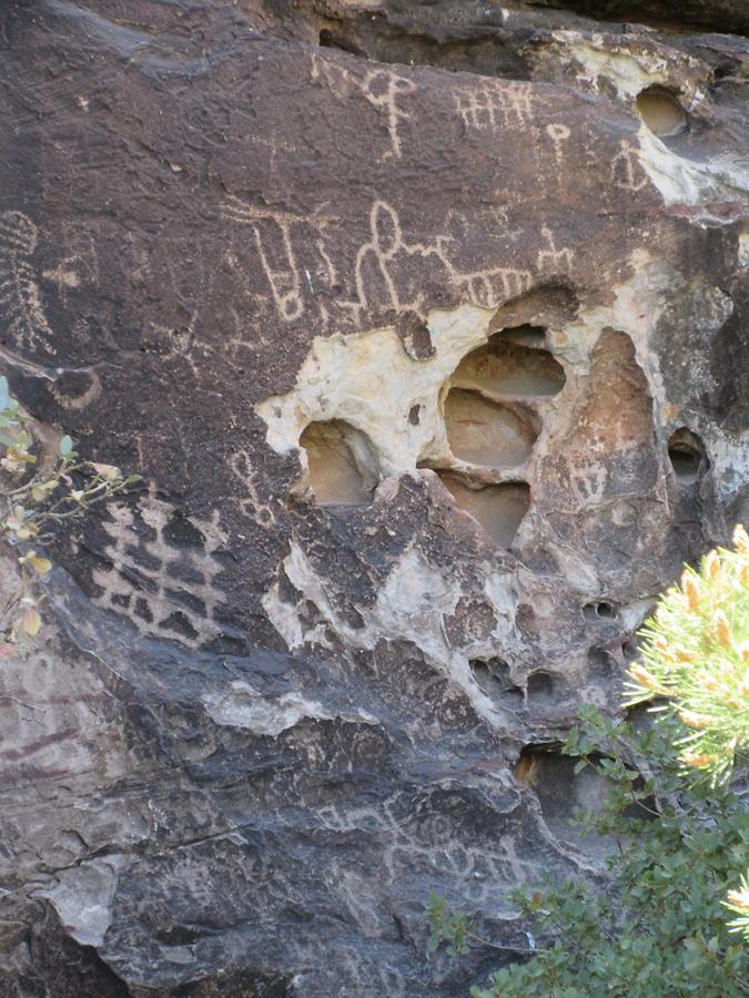 Red Rock Canyon - Petroglyph Wall