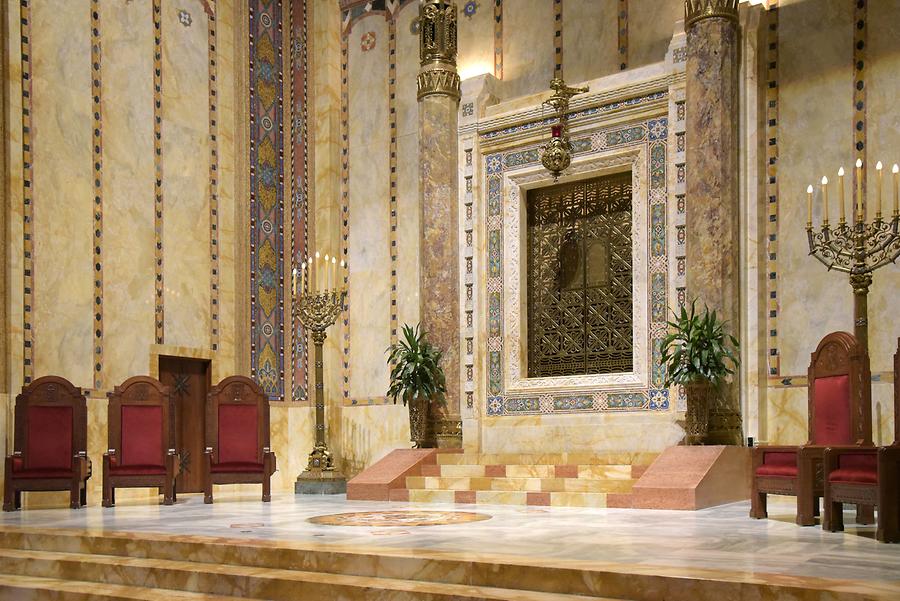 Congregation Emanu-El of New York - Torah Ark