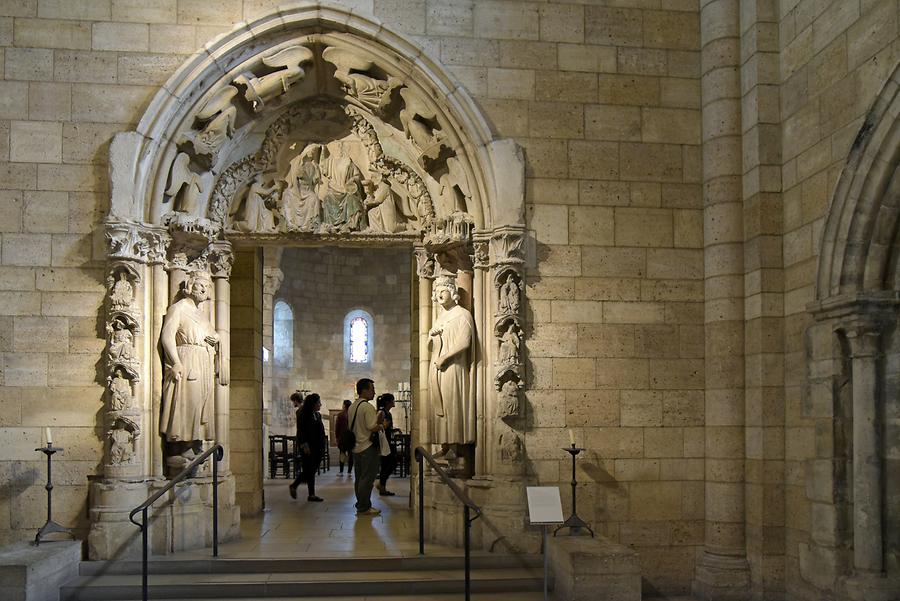 The Cloisters (MET) - Inside