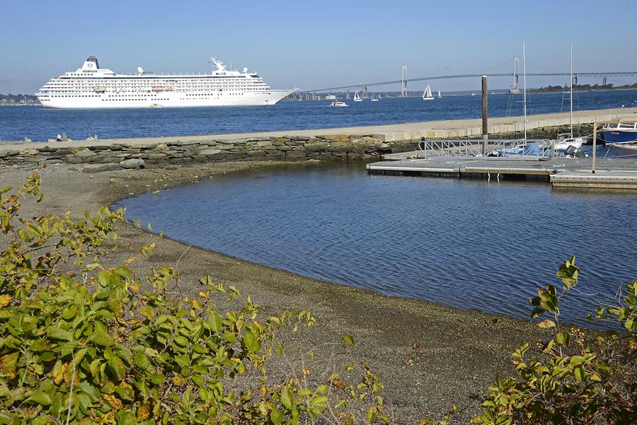 Claiborne Pell Newport Bridge