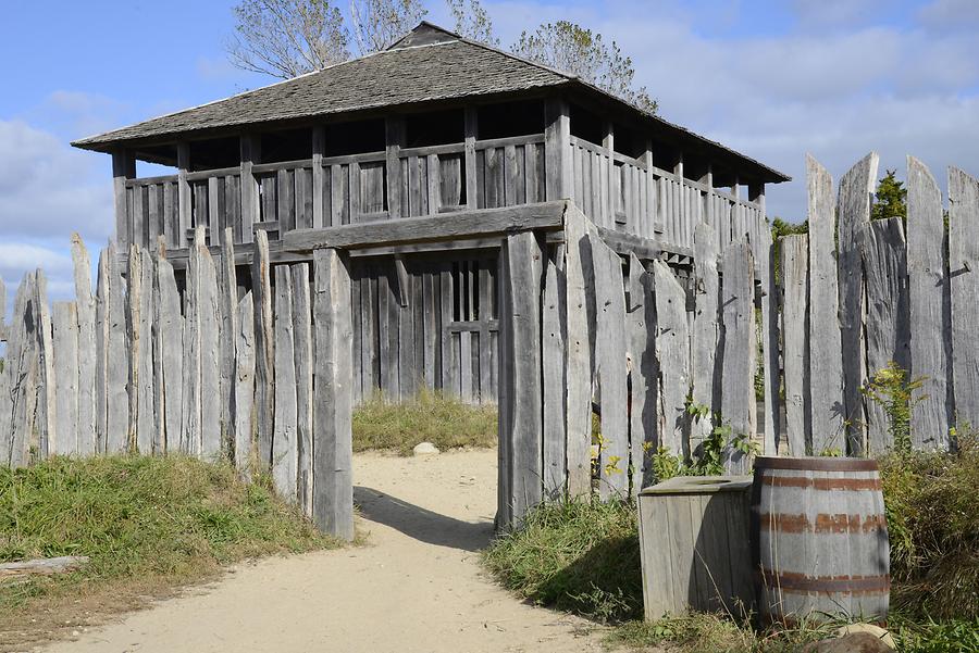 Plymouth - Plimoth Plantation; Fort