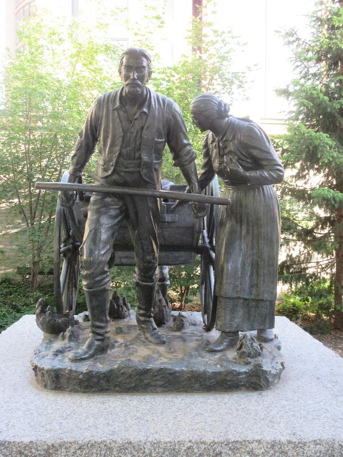 Salt Lake City - Temple Square - Pioneers Monument