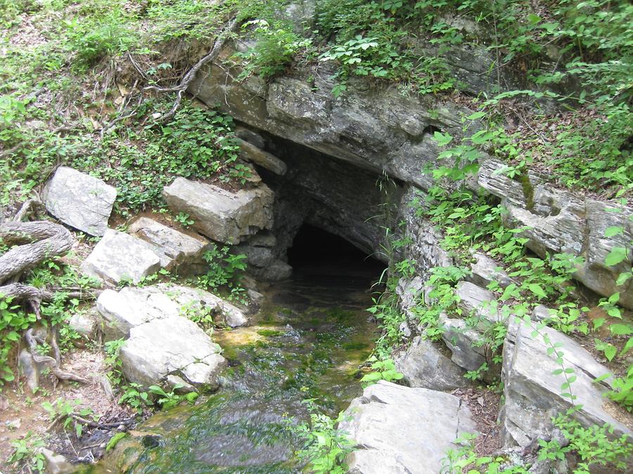 Natural Bridge Lost River