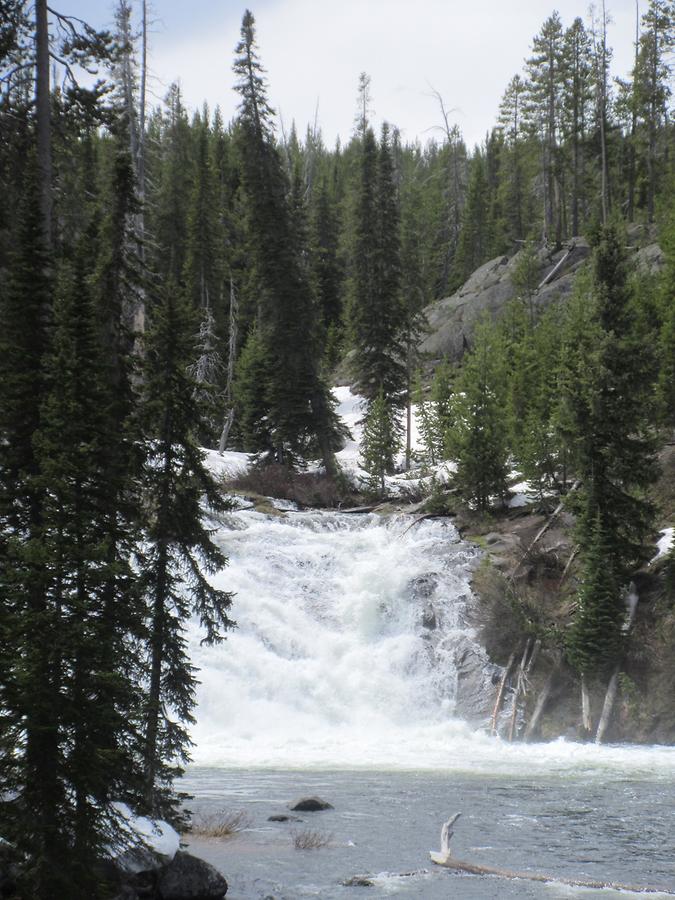 Yellowstone National Park - Lewis Falls
