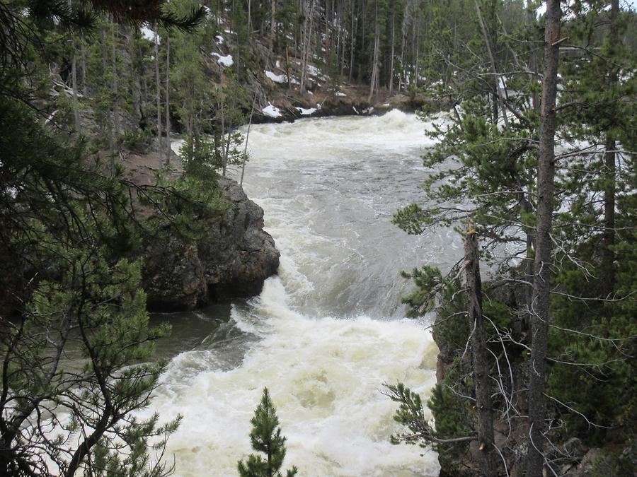 Yellowstone National Park - Upper Falls