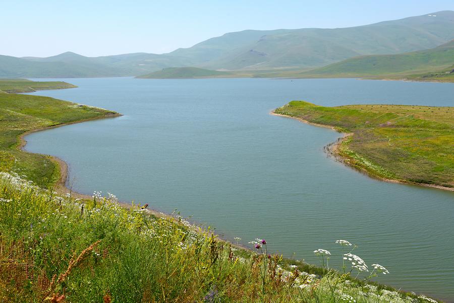 Spandaryan Reservoir