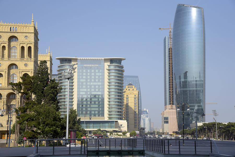 Azadliq Square and Baku Boulevard