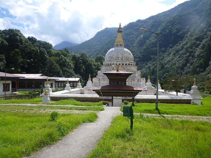 Chorten Kora