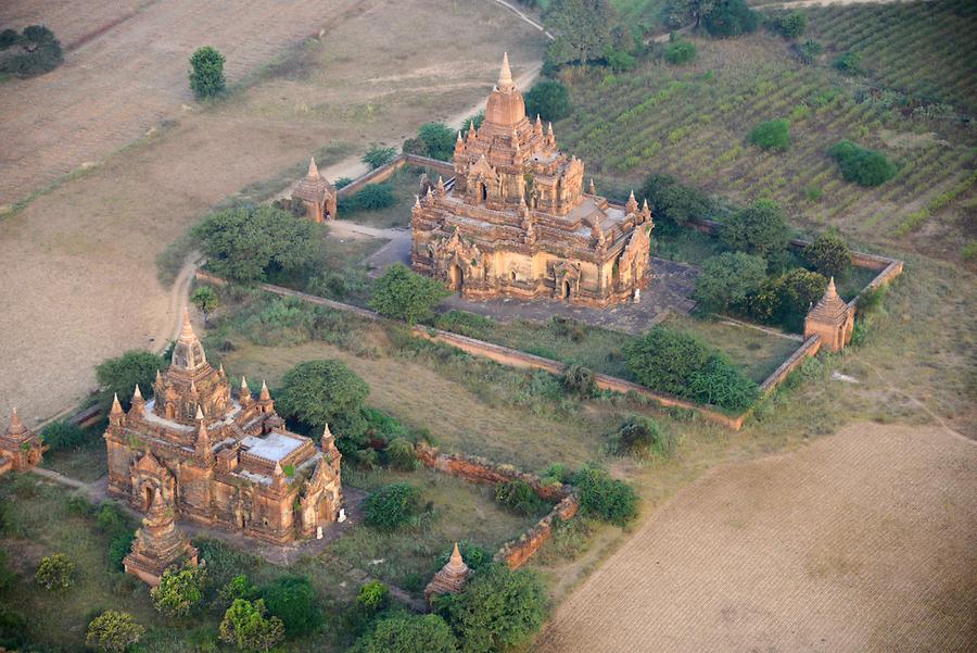 Balloon ride Bagan