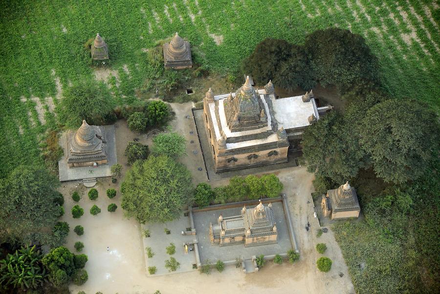 Balloon ride Bagan