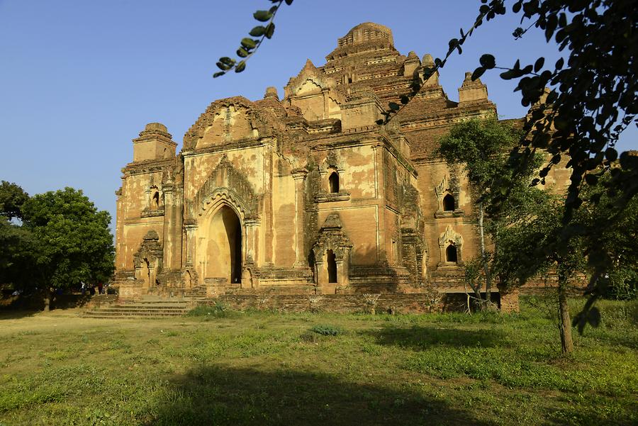 Dhammayangyi Bagan