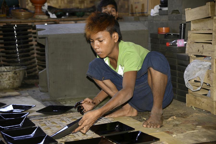 Varnish (3) Bagan Pictures Geography im AustriaForum