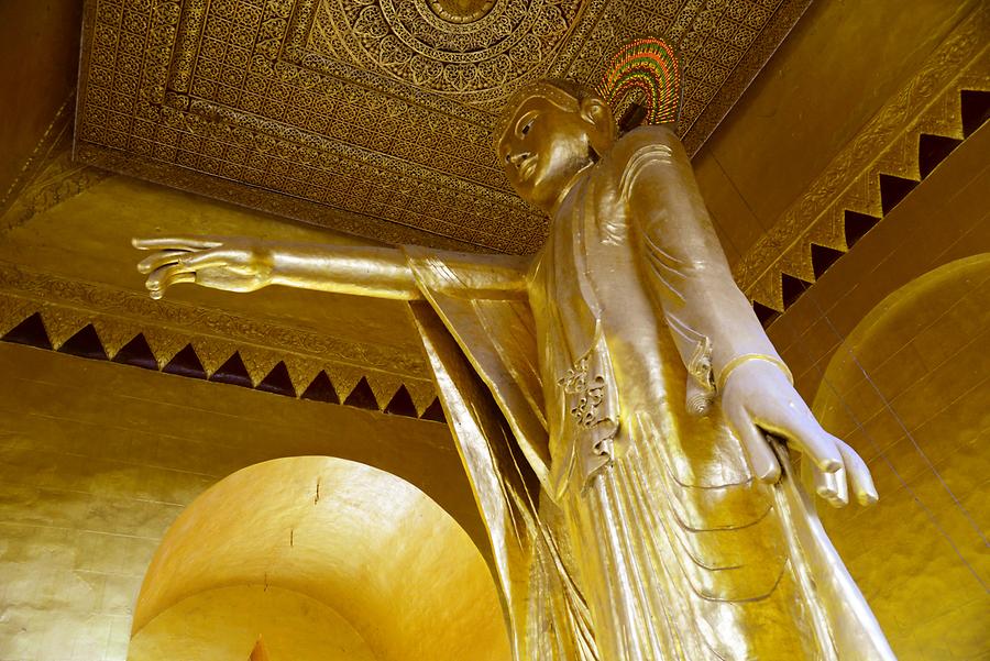 Buddha Shrine Mandalay Hill