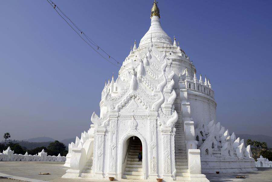 Hsinbyume Pagoda Mingun