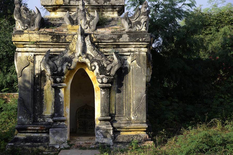 Maha Aungmye Monastery Inwa