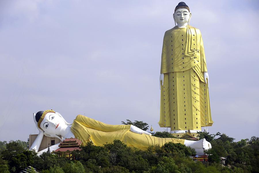 Buddhas of Bodhi Tahtaung