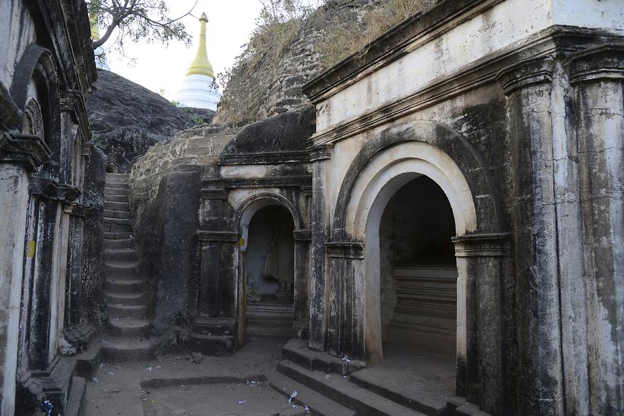 Phowin Taung caves