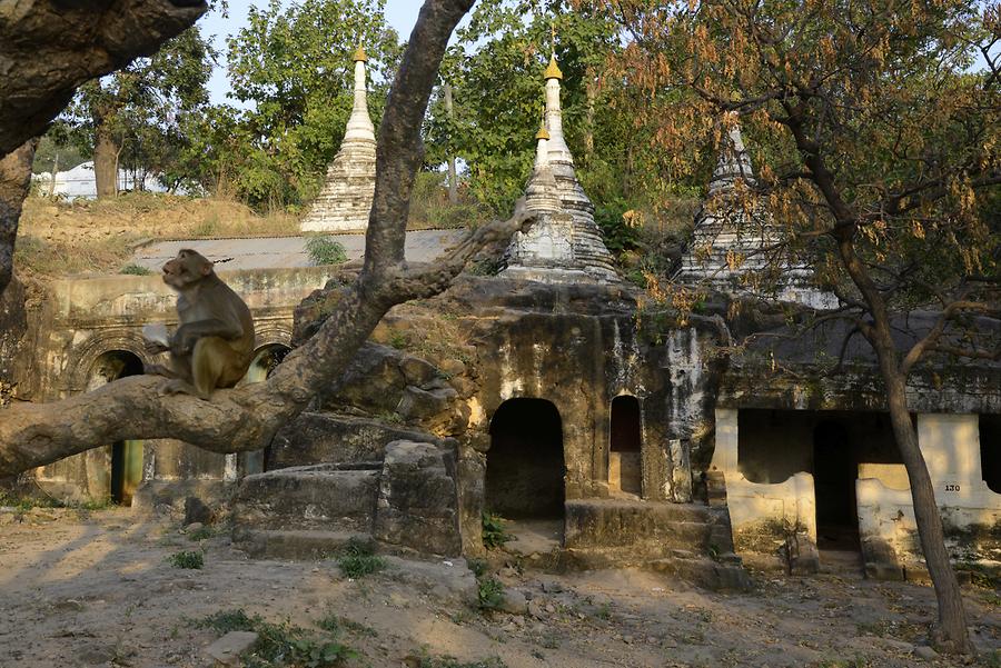 Phowin Taung caves