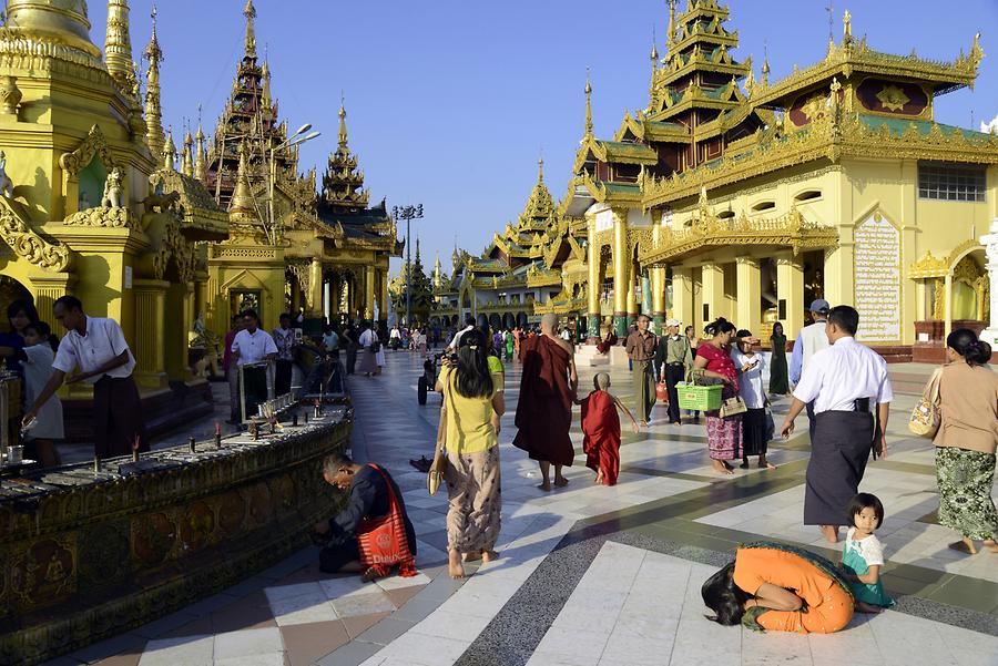 Shwedagon