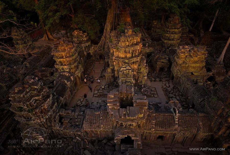 Ta Prohm in the evening