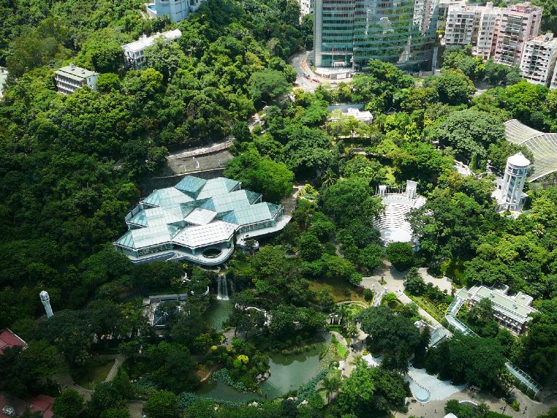 buildings and ponds in the park