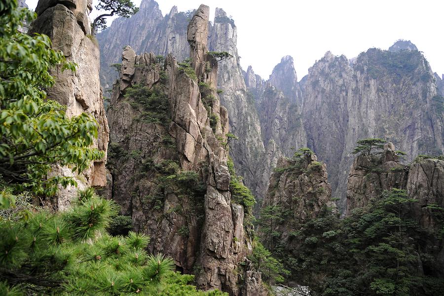 Huang Shan - West Sea Grand Canyon