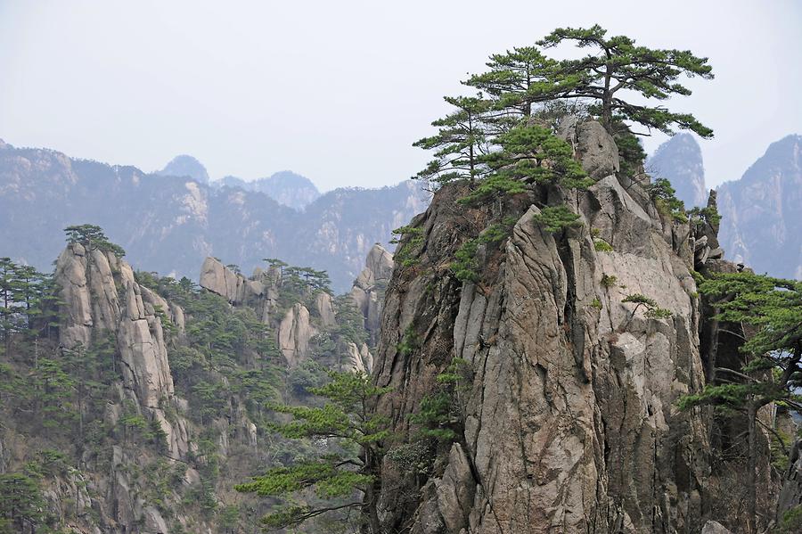 Huang Shan - West Sea Grand Canyon