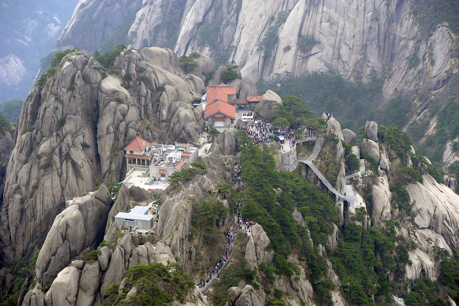 Huang Shan - Yuping Upper Terminus